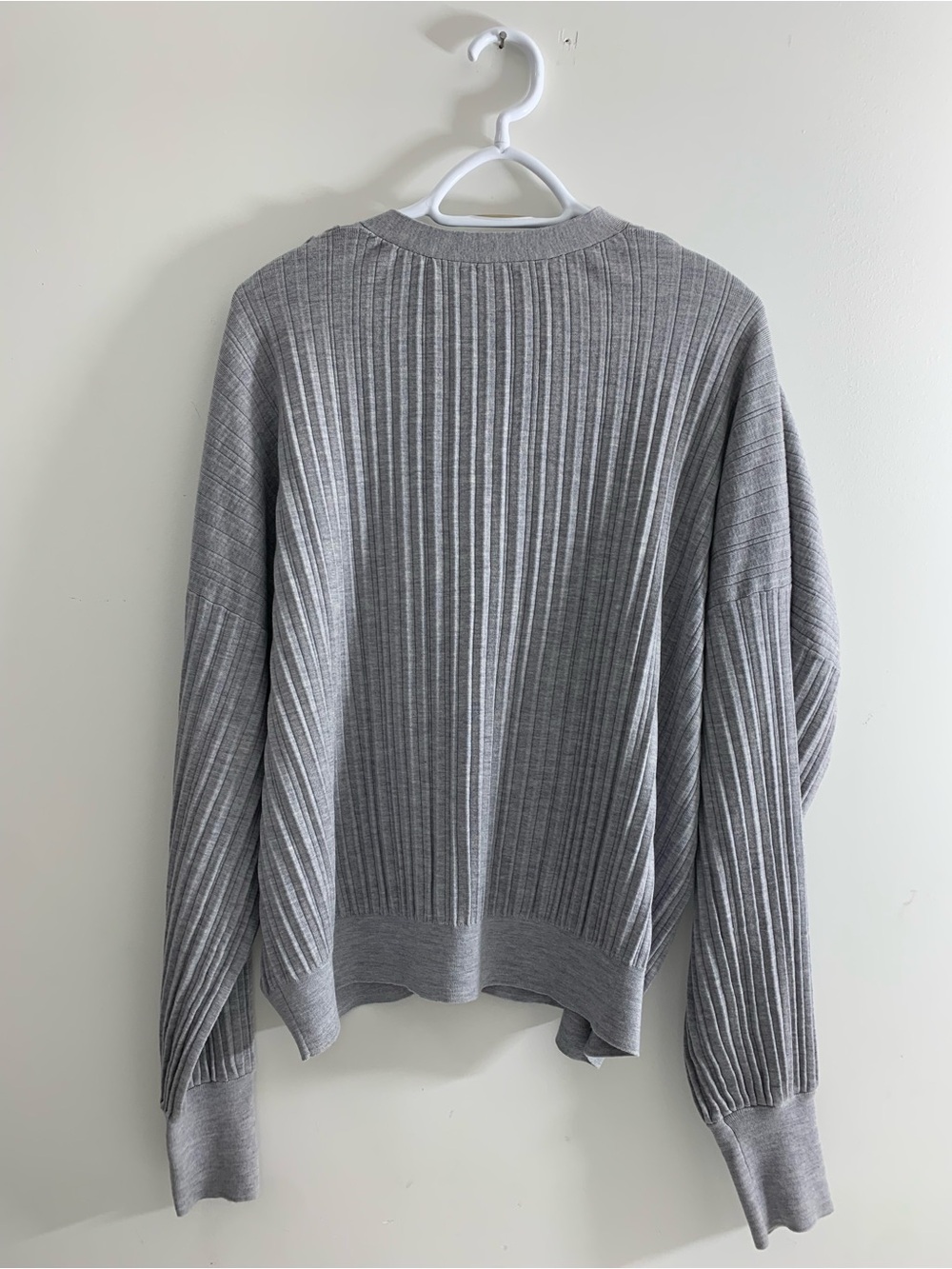 Babaton gray wool v neckline cardigan size 3 XL - Picture 3 of 6